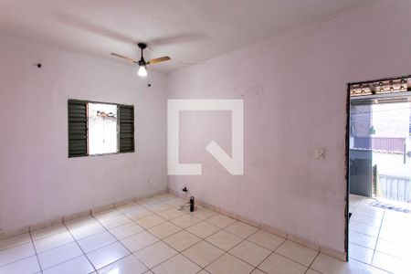 Casa à venda com 180m², 5 quartos e 2 vagas Casa à venda com 180m², 5 quartos e 2 vagasCasa 2- Quarto 1