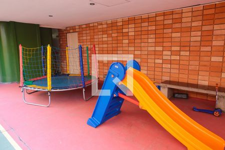 Apartamento à venda com 176m², 3 quartos e 2 vagasÁrea Comum - Playground