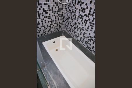 Apartamento à venda com 176m², 3 quartos e 2 vagasBanheiro da Suite