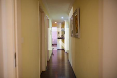 Apartamento à venda com 176m², 3 quartos e 2 vagasCorredor dos Quartos