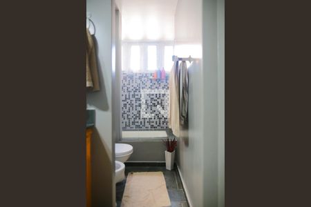 Apartamento à venda com 176m², 3 quartos e 2 vagasBanheiro da Suite