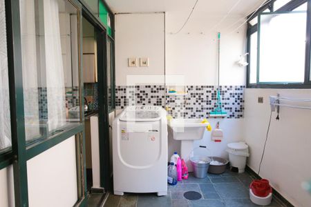 Apartamento à venda com 176m², 3 quartos e 2 vagasLavanderia