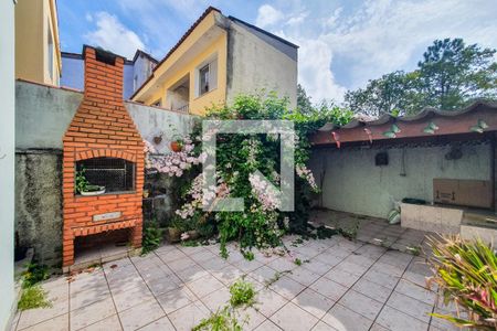 Casa à venda com 120m², 3 quartos e 2 vagasChurrasqueira