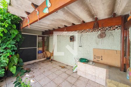 Casa à venda com 120m², 3 quartos e 2 vagasQuintal