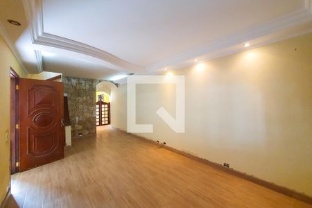 Casa à venda com 120m², 3 quartos e 2 vagasSala