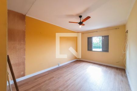 Casa à venda com 120m², 3 quartos e 2 vagasQuarto 3 - suite