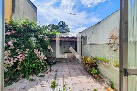 Casa à venda com 120m², 3 quartos e 2 vagasQuintal