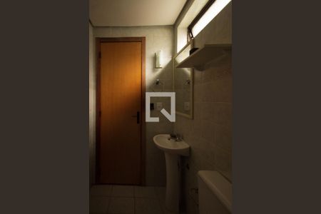 Banheiro de apartamento para alugar com 1 quarto, 32m² em Centro Histórico, Porto Alegre