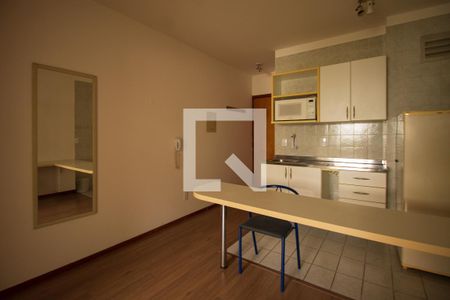 Sala/Cozinha de apartamento para alugar com 1 quarto, 32m² em Centro Histórico, Porto Alegre