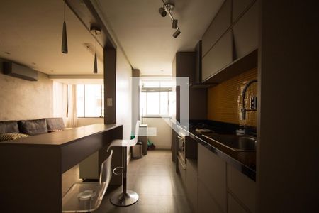 Apartamento à venda com 132m², 2 quartos e 2 vagas Apartamento à venda com 132m², 2 quartos e 2 vagasCozinha e Área de Serviço