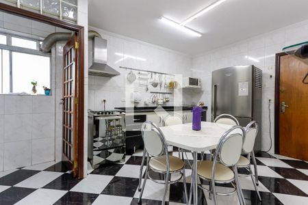 Apartamento à venda com 137m², 3 quartos e 2 vagas Apartamento à venda com 137m², 3 quartos e 2 vagasCozinha