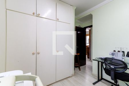 Apartamento à venda com 137m², 3 quartos e 2 vagas Apartamento à venda com 137m², 3 quartos e 2 vagasQuarto 2