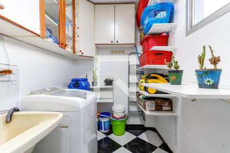 Apartamento à venda com 137m², 3 quartos e 2 vagas Apartamento à venda com 137m², 3 quartos e 2 vagasÁrea de Serviço