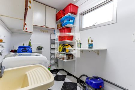 Apartamento à venda com 137m², 3 quartos e 2 vagas Apartamento à venda com 137m², 3 quartos e 2 vagasÁrea de Serviço