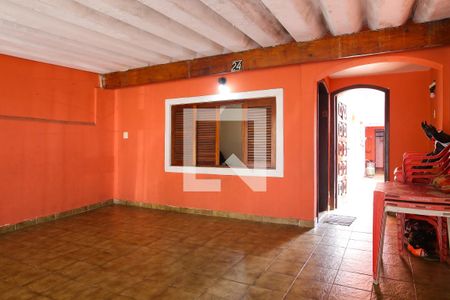 Casa à venda com 180m², 4 quartos e 2 vagas Casa à venda com 180m², 4 quartos e 2 vagasGaragem