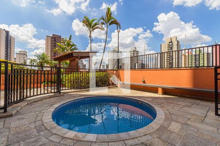 Apartamento à venda com 158m², 3 quartos e 2 vagas Apartamento à venda com 158m², 3 quartos e 2 vagasÁrea comum - Piscina