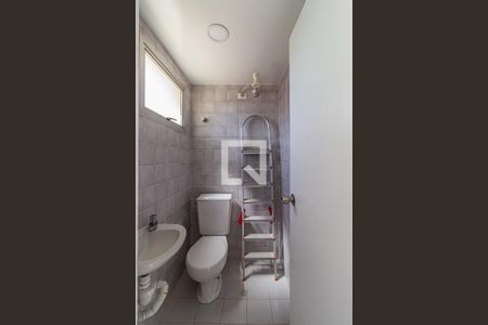 Apartamento à venda com 158m², 3 quartos e 2 vagas Apartamento à venda com 158m², 3 quartos e 2 vagasBanheiro de Serviço