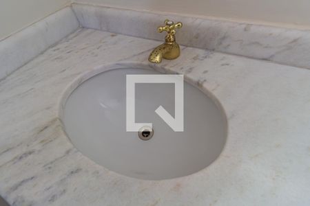 Apartamento à venda com 158m², 3 quartos e 2 vagas Apartamento à venda com 158m², 3 quartos e 2 vagasLavabo - Pia