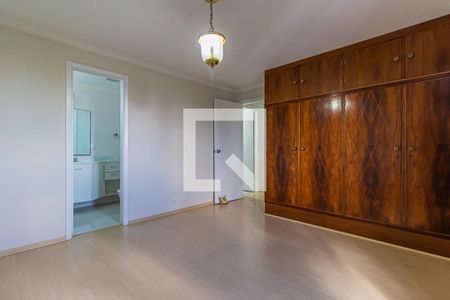 Apartamento à venda com 158m², 3 quartos e 2 vagas Apartamento à venda com 158m², 3 quartos e 2 vagasSuite