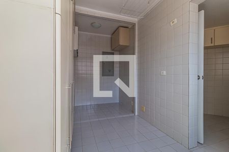 Apartamento à venda com 158m², 3 quartos e 2 vagas Apartamento à venda com 158m², 3 quartos e 2 vagasÁrea de Serviço