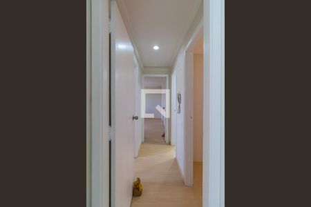 Apartamento à venda com 158m², 3 quartos e 2 vagas Apartamento à venda com 158m², 3 quartos e 2 vagasCorredor