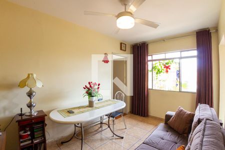 Casa à venda com 320m², 5 quartos e 2 vagas Casa à venda com 320m², 5 quartos e 2 vagasSala da Edícula