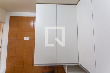 Apartamento à venda com 120m², 2 quartos e 1 vagaArmário da Cozinha