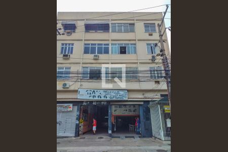 Apartamento à venda com 76m², 2 quartos e sem vaga Apartamento à venda com 76m², 2 quartos e sem vagaFachada