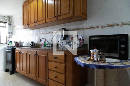 Apartamento à venda com 122m², 3 quartos e 2 vagas Apartamento à venda com 122m², 3 quartos e 2 vagasCozinha