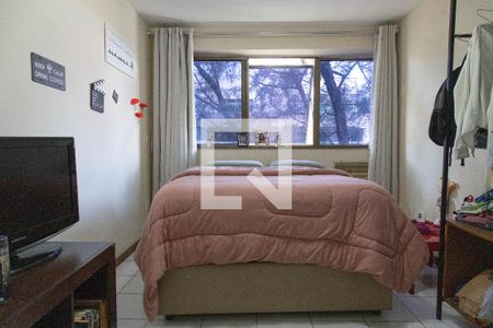 Apartamento à venda com 122m², 3 quartos e 2 vagas Apartamento à venda com 122m², 3 quartos e 2 vagasSuíte