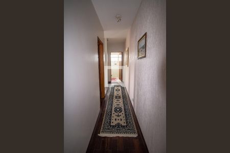 Casa à venda com 299m², 3 quartos e 3 vagasCorredor