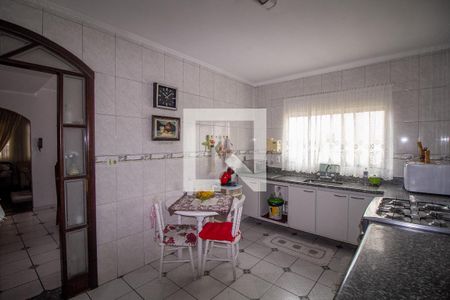 Casa à venda com 299m², 3 quartos e 3 vagasCozinha