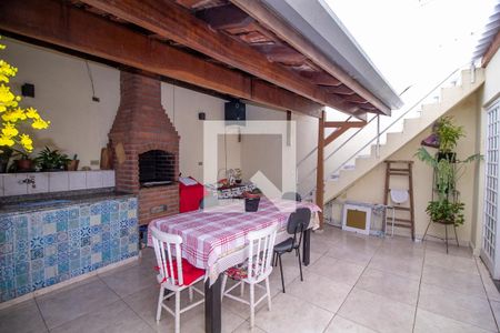 Casa à venda com 299m², 3 quartos e 3 vagasChurrasqueira