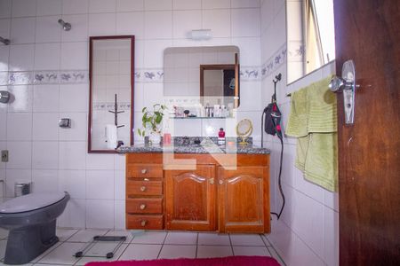 Casa à venda com 299m², 3 quartos e 3 vagasBanheiro da Suíte