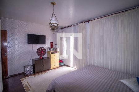 Casa à venda com 299m², 3 quartos e 3 vagasSuíte