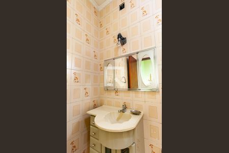 Casa à venda com 312m², 4 quartos e 4 vagas Casa à venda com 312m², 4 quartos e 4 vagasBanheiro da Suíte 3