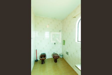 Casa à venda com 312m², 4 quartos e 4 vagas Casa à venda com 312m², 4 quartos e 4 vagasBanheiro da Suíte 1