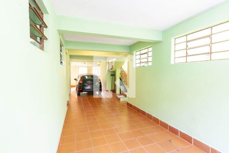Casa à venda com 312m², 4 quartos e 4 vagas Casa à venda com 312m², 4 quartos e 4 vagasGaragem