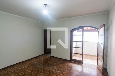 Casa à venda com 376m², 3 quartos e 3 vagasSuíte 2