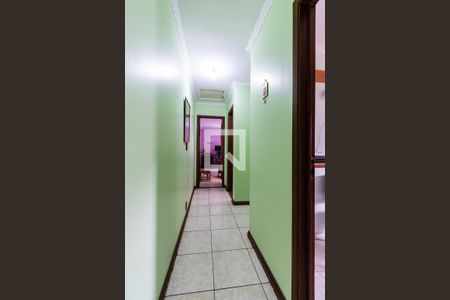 Casa à venda com 138m², 3 quartos e 3 vagas Casa à venda com 138m², 3 quartos e 3 vagasCorredor