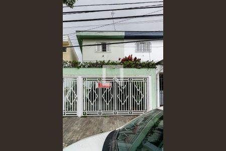 Casa à venda com 138m², 3 quartos e 3 vagas Casa à venda com 138m², 3 quartos e 3 vagasFachada