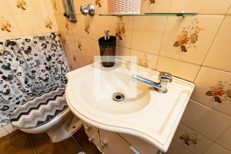 Casa à venda com 138m², 3 quartos e 3 vagas Casa à venda com 138m², 3 quartos e 3 vagasLavabo