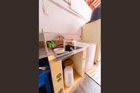 Casa à venda com 595m², 6 quartos e 4 vagas Casa à venda com 595m², 6 quartos e 4 vagasÁrea de serviço