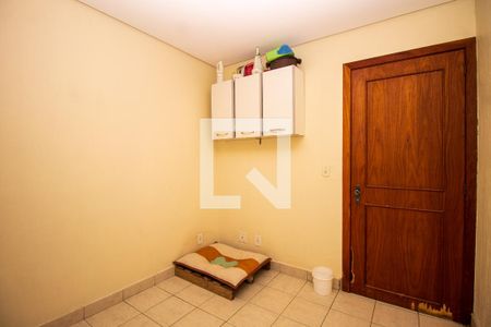 Casa de condomínio à venda com 288m², 3 quartos e 3 vagas Casa de condomínio à venda com 288m², 3 quartos e 3 vagasQuarto de Serviço