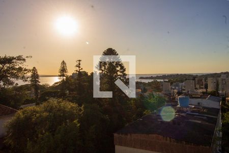 Casa de condomínio à venda com 288m², 3 quartos e 3 vagas Casa de condomínio à venda com 288m², 3 quartos e 3 vagasVista da Varanda