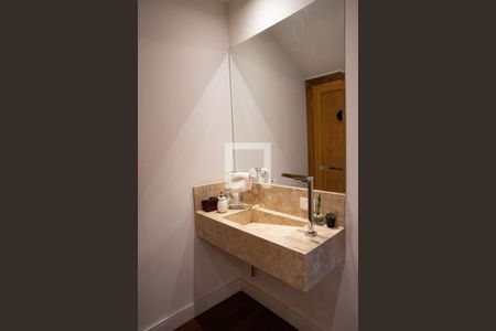 Casa à venda com 100m², 3 quartos e sem vagaLavabo