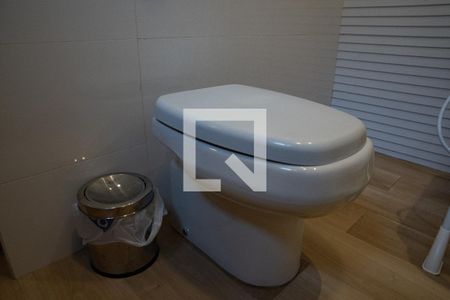 Casa à venda com 100m², 3 quartos e sem vagaBanheiro da Suíte 1