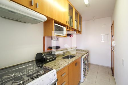 Apartamento à venda com 46m², 1 quarto e 2 vagasCozinha 