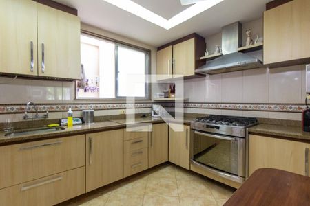 Apartamento para alugar com 320m², 3 quartos e 3 vagas Apartamento para alugar com 320m², 3 quartos e 3 vagasCozinha 2º Andar