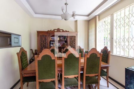 Apartamento para alugar com 320m², 3 quartos e 3 vagas Apartamento para alugar com 320m², 3 quartos e 3 vagasSala 2º Andar